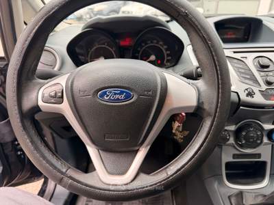 Ford Fiesta Motore refata tutto nuova Nero usata Pignataro Maggiore