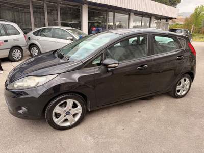 Ford Fiesta Motore refata tutto nuova Nero usata Pignataro Maggiore