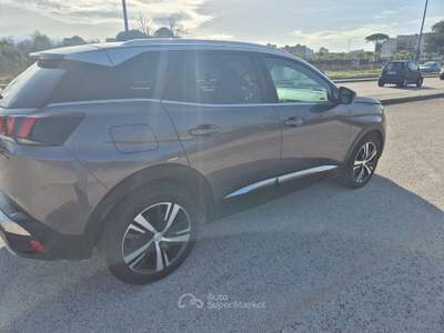 Peugeot 3008 Auto in ottime condizioni secondo proprietario auto non fumatori usata San Giorgio a Cremano