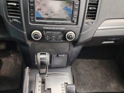 Mitsubishi Pajero Pajero ful optional Nero usata Leggiuno