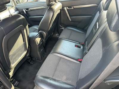 Chevrolet Captiva 2.0 TD 4X4 7 POSTI Nero usata Altidona