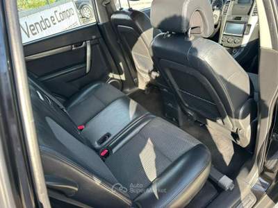 Chevrolet Captiva 2.0 TD 4X4 7 POSTI Nero usata Altidona