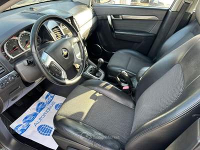 Chevrolet Captiva 2.0 TD 4X4 7 POSTI Nero usata Altidona