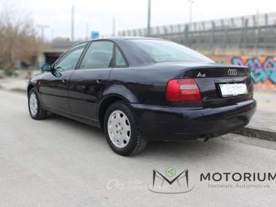 Audi A4 A4 1.8 Bianco usata Napoli