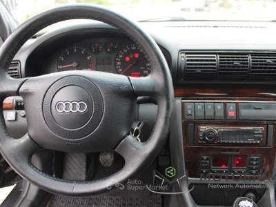 Audi A4 A4 1.8 Bianco usata Napoli