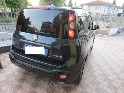 Fiat Panda 1.0 FireFly S&S Hybrid City Cross Verde usata Jerago con Orago