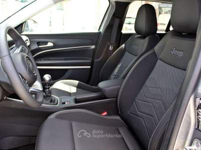 Jeep Avenger 1.2 Turbo 100 CV Summit Grigio usata Padula