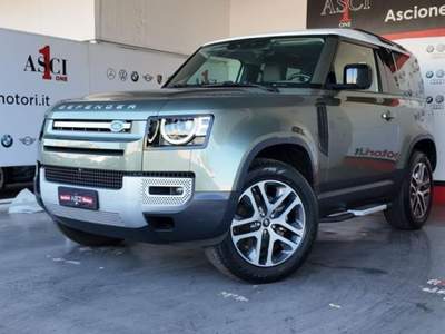 Land Rover Defender 90 3.0D I6 300 CV X-Dynamic HSE Verde usata CASTEL VOLTURNO