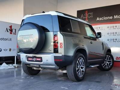 Land Rover Defender 90 3.0D I6 300 CV X-Dynamic HSE Verde usata CASTEL VOLTURNO