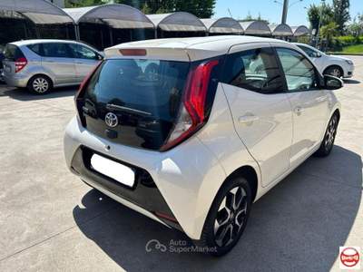 Toyota Aygo  5p 1.0 x-fun m-mt 72cv Bianco usata Campolongo Maggiore