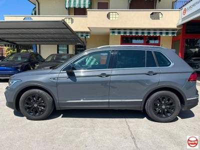 Volkswagen Tiguan  2.0 tdi Life 150cv dsg Grigio usata Campolongo Maggiore