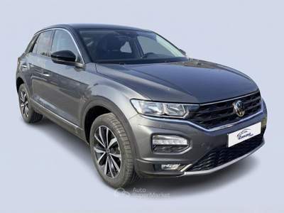 Volkswagen T-Roc  1.0 tsi Style 110cv Grigio usata Sant'Anastasia