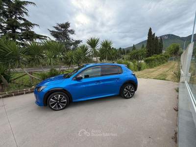 Peugeot 208 BlueHDi 100 S&S 5p. GT Line usata Campagna