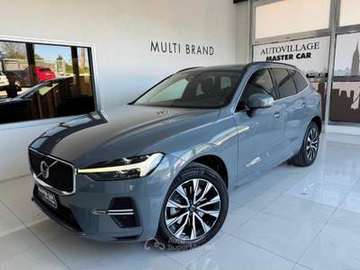 Volvo XC60 B4 (d) automatico Core Blu/Azzurro usata Ripalimosani