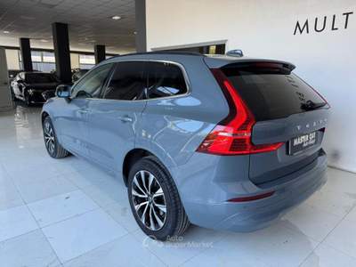 Volvo XC60 B4 (d) automatico Core Blu/Azzurro usata Ripalimosani