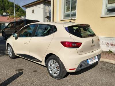 Renault Clio dCi 8V 75 CV Start&Stop 5 porte Energy Duel Beige usata Varallo