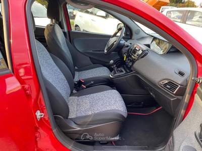 Lancia Ypsilon 1.2 69 CV 5 porte GPL Ecochic Silver Rosso usata Sinalunga