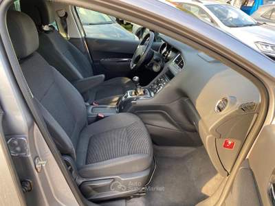 Peugeot 5008 BlueHDi 150 S&S Allure 7 posti KM CERTIFICATI Grigio usata Sinalunga