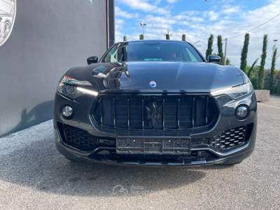 Maserati Levante 3.0 V6 Gransport 250cv auto PANORAMICO SOFT CLSOE Nero usata Vedelago