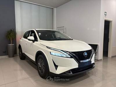 Nissan Qashqai 1.3 mhev Acenta 2wd 140cv Bianco usata Romano Canavese