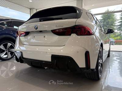 BMW Serie 1 120d 120d 48V MSport Design auto Bianco usata Romano Canavese