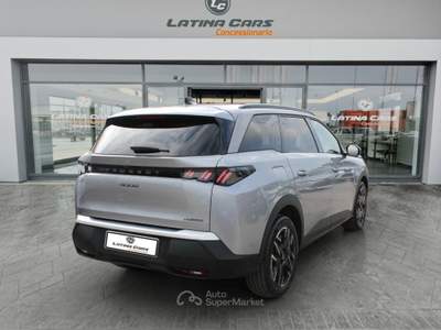 Peugeot 5008 1.2 hybrid Allure 145cv 7 posti Automatica usata Latina