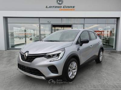 Renault Captur 1.0 tce Business 90cv con Navi e CarPlay Grigio usata Latina