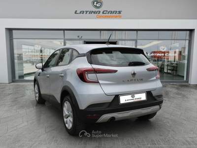 Renault Captur 1.0 tce Business 90cv con Navi e CarPlay Grigio usata Latina