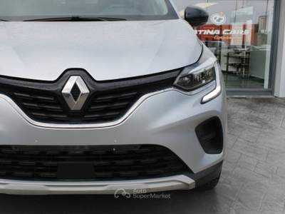 Renault Captur 1.0 tce Business 90cv con Navi e CarPlay Grigio usata Latina