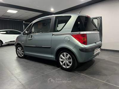 Peugeot 1007 1.6 HDi Sporty Verde usata Atena lucana