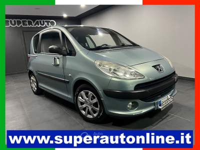 Peugeot 1007 1.6 HDi Sporty Verde usata Atena lucana