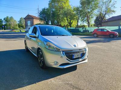 Peugeot 208 1.4 GPL Argento usata TORINO