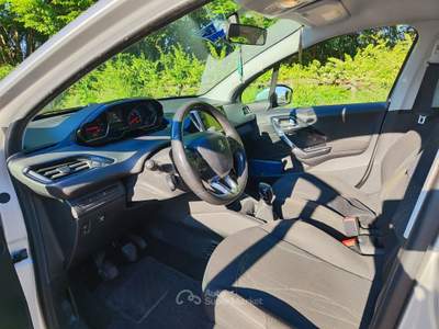 Peugeot 208 1.4 GPL Argento usata TORINO