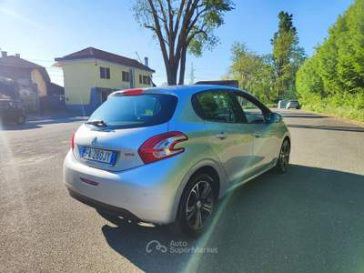 Peugeot 208 1.4 GPL Argento usata TORINO