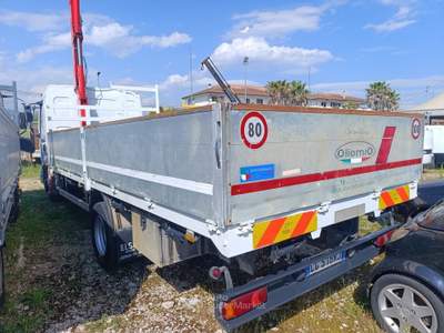 Renault Master RENAULT MAGNUM CASSONE FISSO CON GRU usata PIGNATARO INTERAMNA