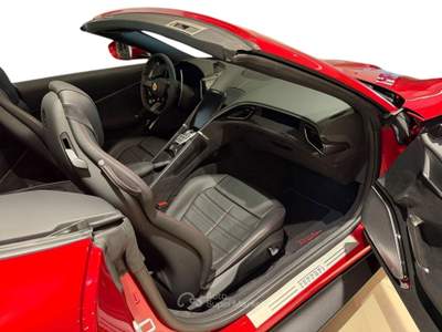 Ferrari Roma Roma Spider | IVA, ROSSO MAGMA, 360°, HiFi, DAYTONA SEATS Rosso usata Suzzara