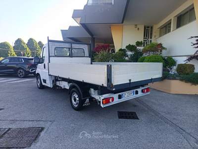 Fiat Ducato 35 LH1 2.2 Mjt3 120CV E6D-final RIBALTABILE TRILATERALE Bianco usata Villaga