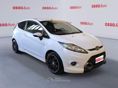 Ford Fiesta 1.2 BENZINA 82 HP 3 PORTE NEOPATENTATI Bianco usata Udine