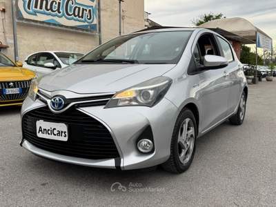 Toyota Yaris 1.5 Hybrid Active Argento usata San Giuseppe Vesuviano