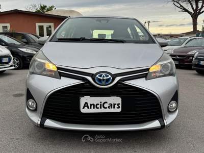 Toyota Yaris 1.5 Hybrid Active Argento usata San Giuseppe Vesuviano