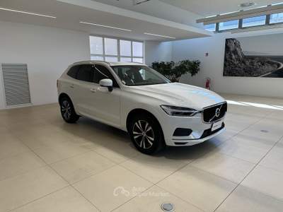 Volvo XC60 D4 Business Plus AUT. Bianco usata Forlì