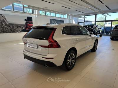 Volvo XC60 D4 Business Plus AUT. Bianco usata Forlì