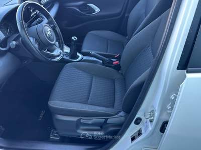 Toyota Yaris Yaris 1.0 Active Bianco usata Comacchio
