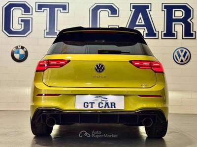 Volkswagen Golf 1.5 eTSI 150 CV EVO ACT DSG Style Giallo usata Inzago