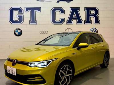 Volkswagen Golf 1.5 eTSI 150 CV EVO ACT DSG Style Giallo usata Inzago