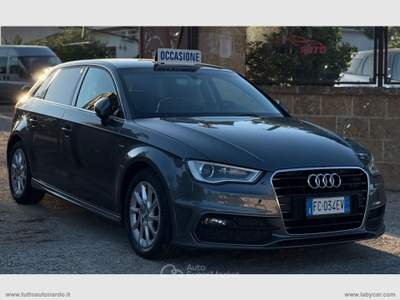 Audi A3 A3 SPB 1.6 TDI cl.d. S tr. Attraction Grigio usata Nardò
