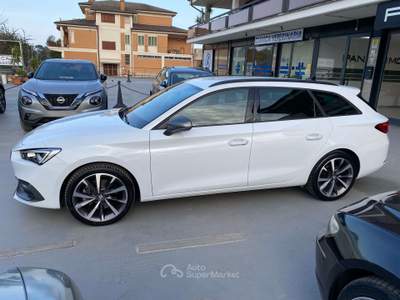 Seat Leon Leon Sportstourer 2.0 tdi FR 150cv dsg Bianco usata Porto San Giorgio