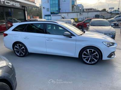 Seat Leon Leon Sportstourer 2.0 tdi FR 150cv dsg Bianco usata Porto San Giorgio
