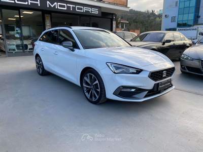 Seat Leon Leon Sportstourer 2.0 tdi FR 150cv dsg Bianco usata Porto San Giorgio