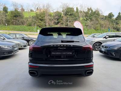 Porsche Cayenne Cayenne 3.0 Platinum Edition tiptronic Nero usata Porto San Giorgio